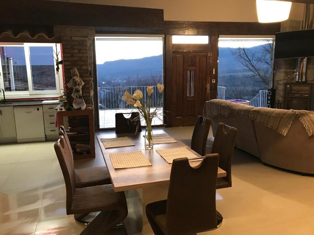 Casa Rural La Abadia-Apartamentos Graus Eksteriør bilde