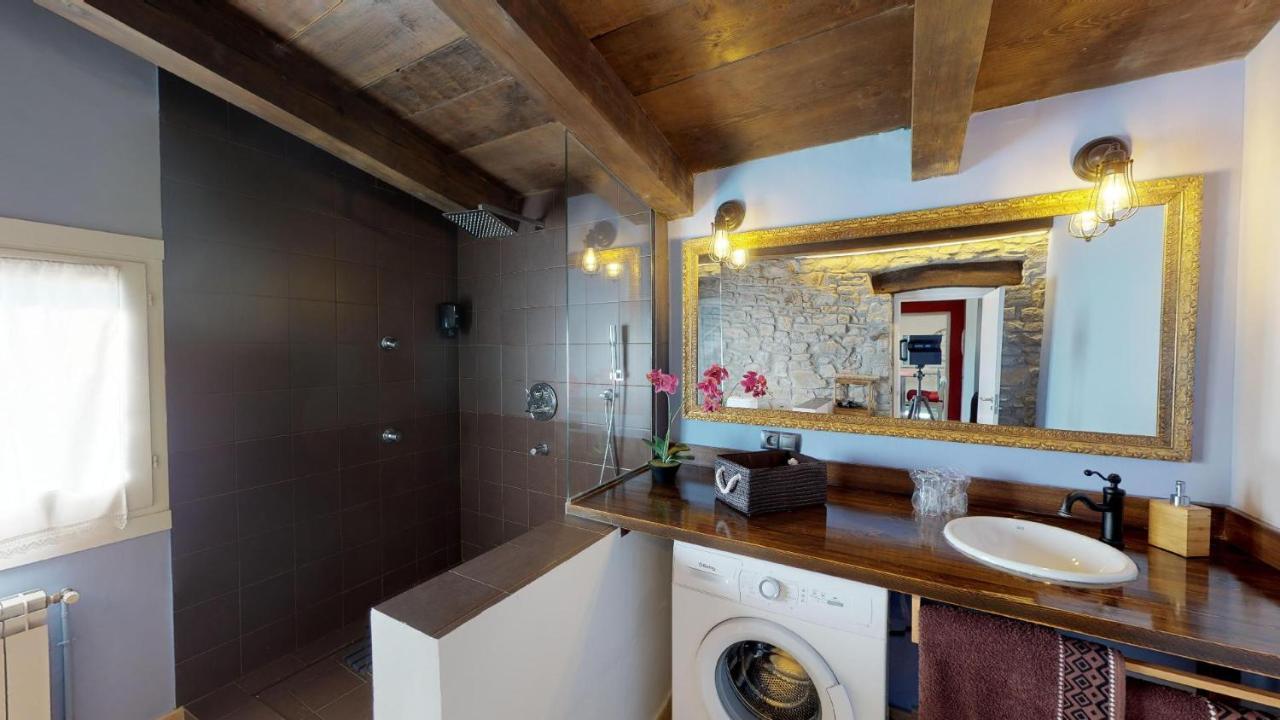 Casa Rural La Abadia-Apartamentos Graus Eksteriør bilde